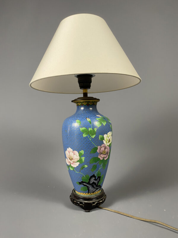 Lampe vase en émail cloisonné