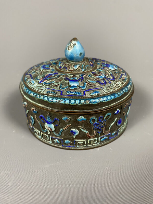 Boîte en émaux cloisonné