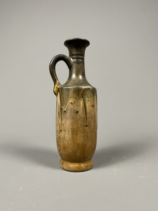 Pichet en grès vernissé