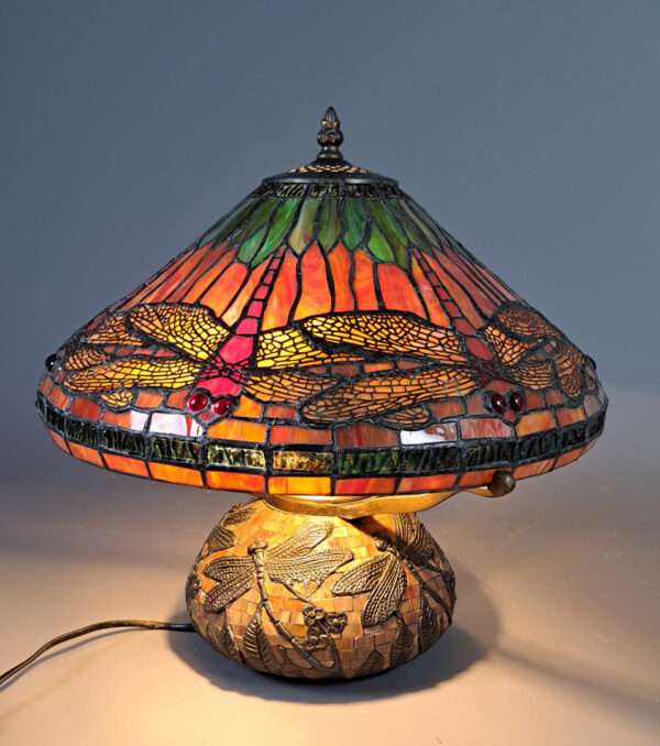 Lampe bulbe de style Tiffany - XXème